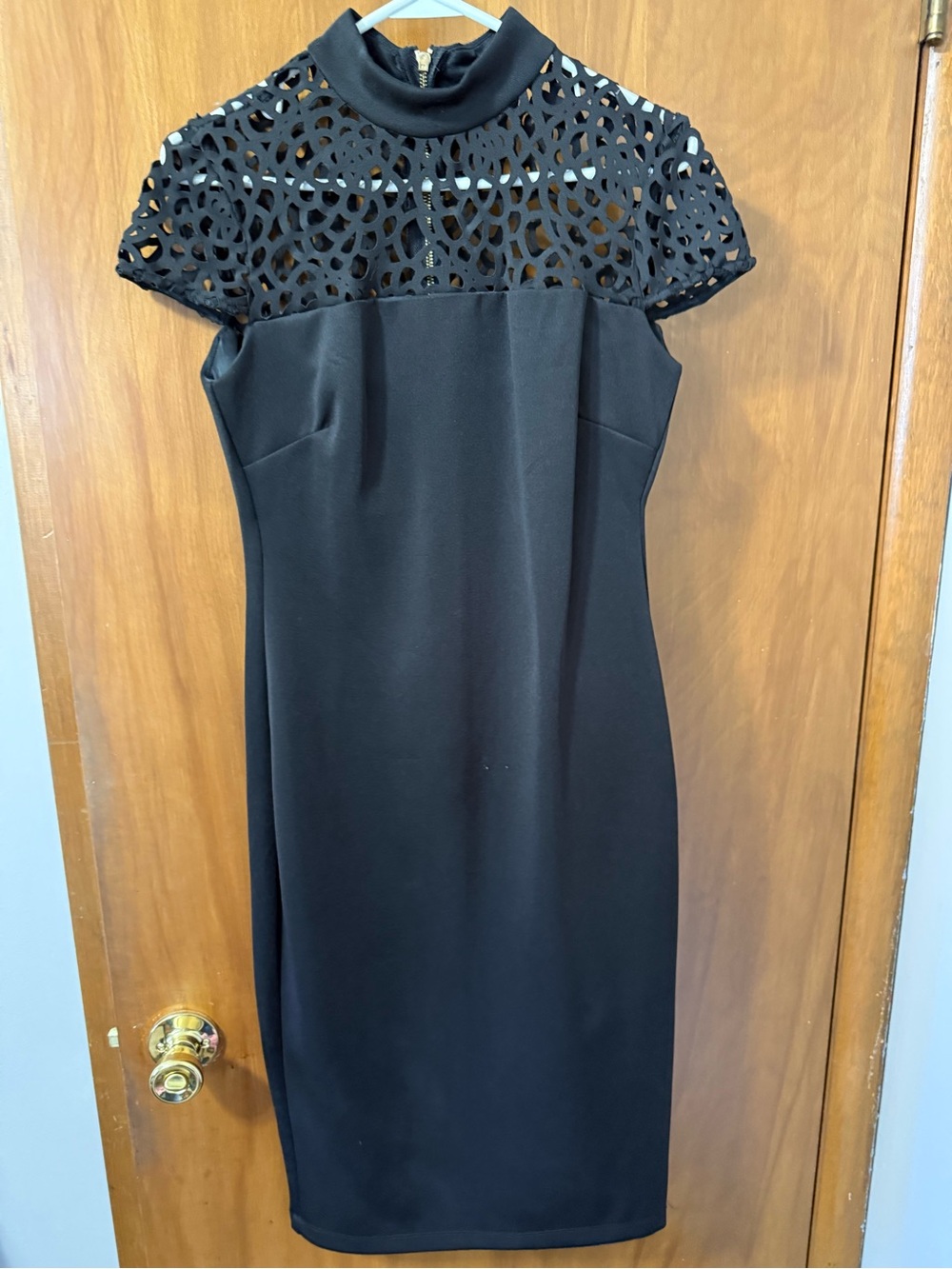 Black cutout Lace-Shoulder Sheath Dress
